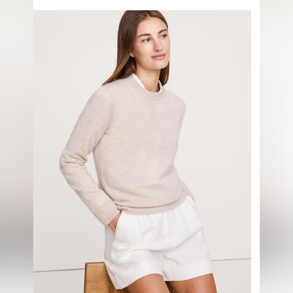 NWT BANANA REPUBLIC LIGHTWEIGHT CASHMERE CREW-NECK SWEATER- M